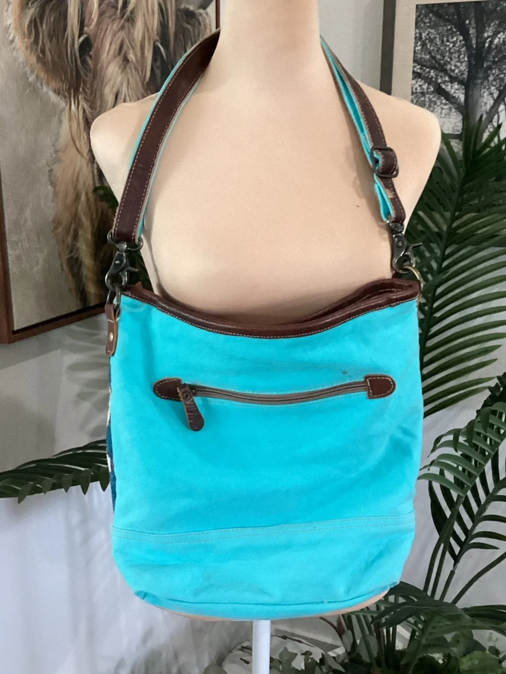Pre owned Turquoise Patterned Shoulder Bag with Brown Trim